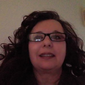 Meet your Posher, Cassandra